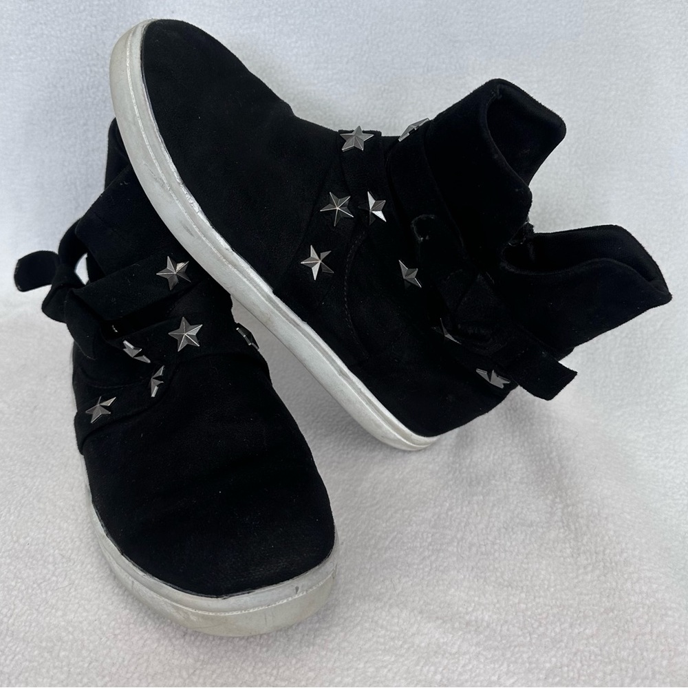 Brash Girls Sneaker Boots - suede-like - Size 2 - preloved with signs of wear